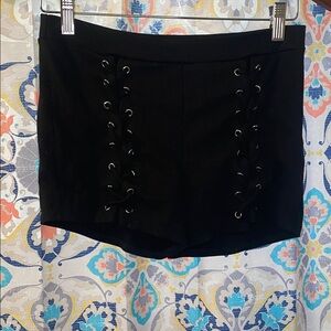 Windsor Black Fashionable Shorts